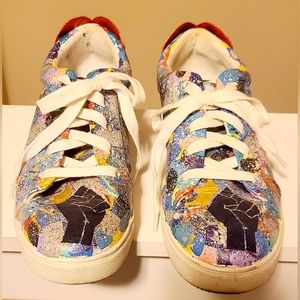 Betsey Johnson Women's Sneakers - Size 8